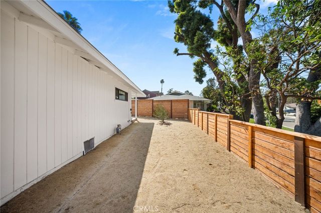 5995 Londonderry Drive, Riverside, CA 92504