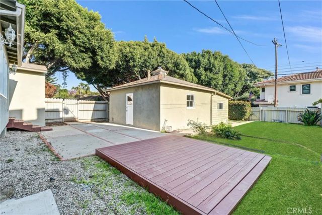 2832 Washington, Santa Monica, CA 90403