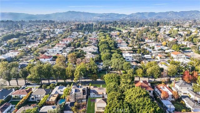 2832 Washington, Santa Monica, CA 90403