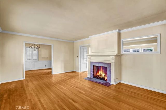 2832 Washington, Santa Monica, CA 90403