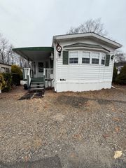 108 Clark Road TRLR 85, Naugatuck, CT 06770