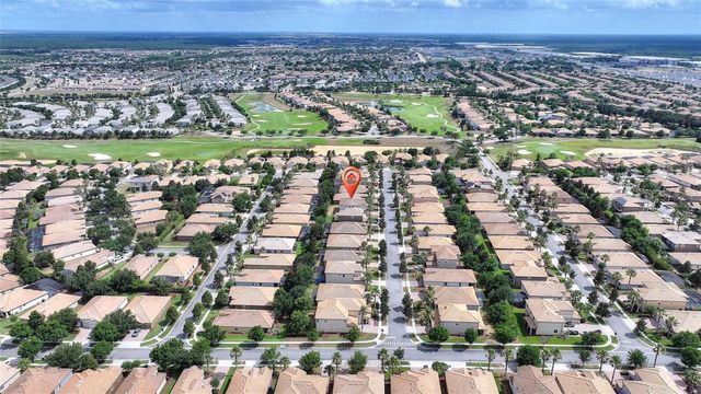 1315 MOSS CREEK LN, Davenport, FL 33896