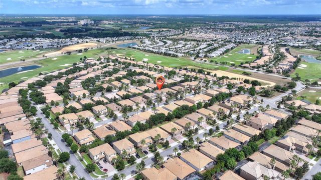 1315 MOSS CREEK LN, Davenport, FL 33896