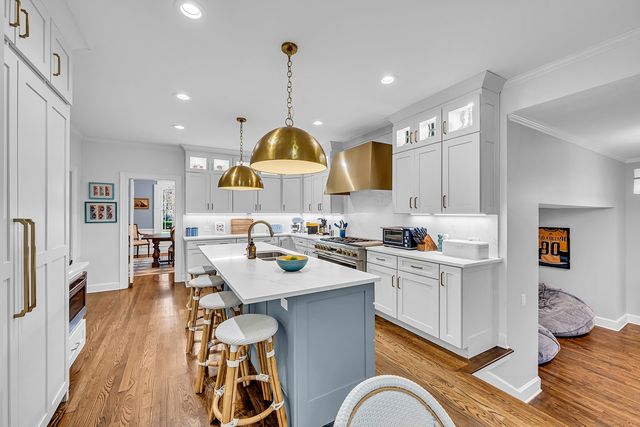 208 Lynnwood Blvd, Nashville, TN 37205