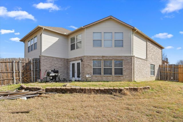 921 Valleybrook Drive, Lewisville, TX 75067