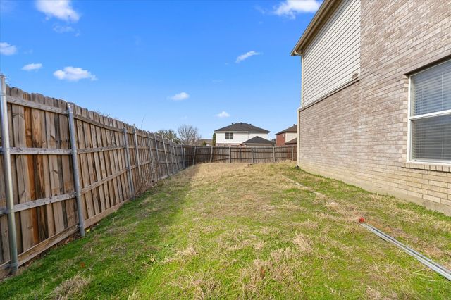 921 Valleybrook Drive, Lewisville, TX 75067