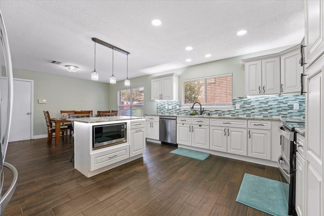 921 Valleybrook Drive, Lewisville, TX 75067