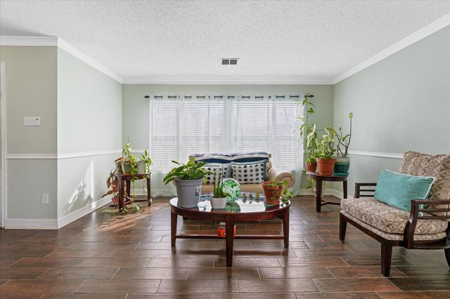 921 Valleybrook Drive, Lewisville, TX 75067