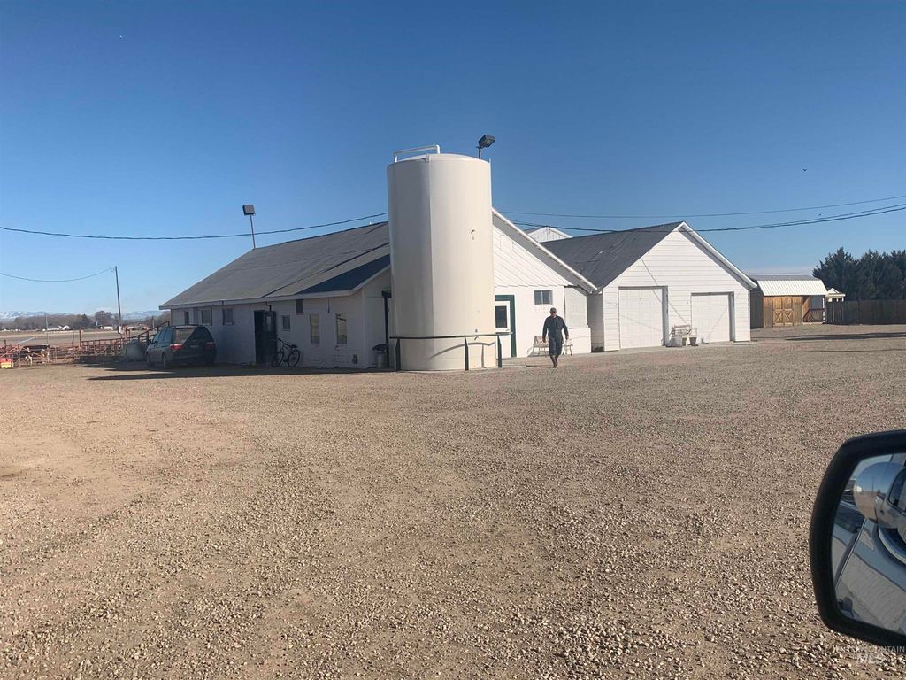 6600 Denver Rd, Fruitland, ID 83619 photo 2