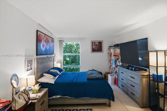 200 177th Dr 409, Sunny Isles Beach, FL 33160