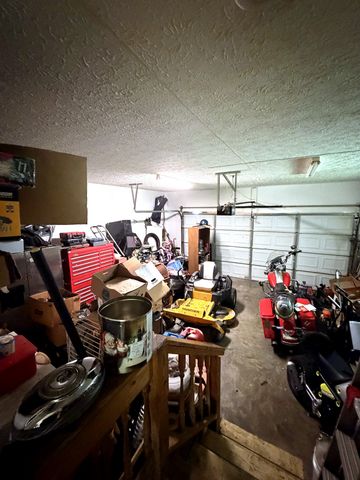 118 Steeplechase Dr, Smithville, TN 37166