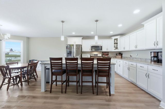 1063 Farmington Drive, Bluffton, IN 46714