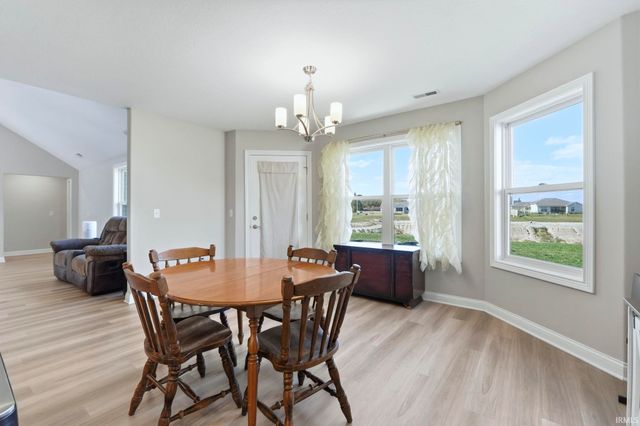 1063 Farmington Drive, Bluffton, IN 46714