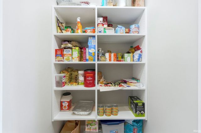 1063 Farmington Drive, Bluffton, IN 46714