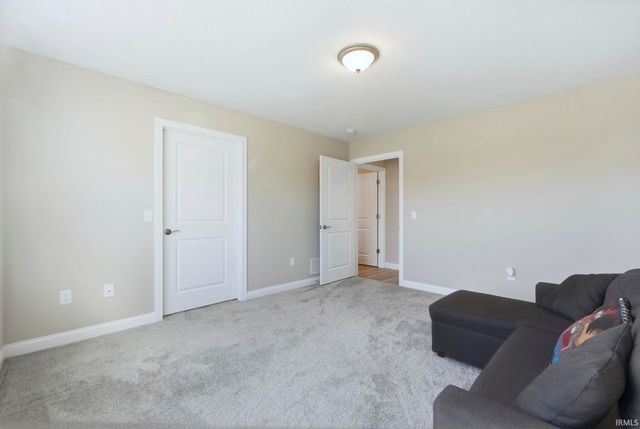 1063 Farmington Drive, Bluffton, IN 46714