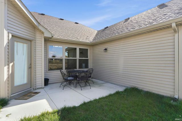 1063 Farmington Drive, Bluffton, IN 46714