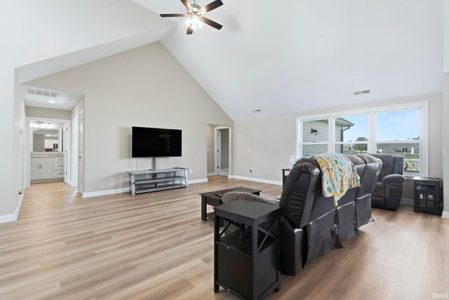 1063 Farmington Drive, Bluffton, IN 46714