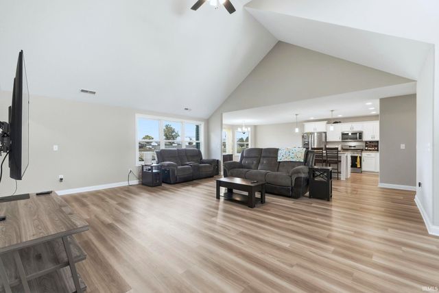 1063 Farmington Drive, Bluffton, IN 46714