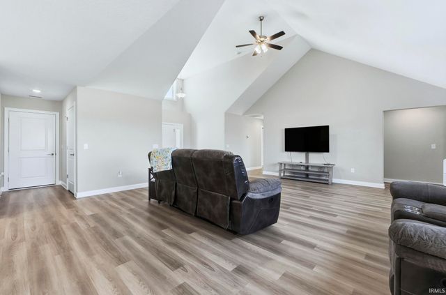 1063 Farmington Drive, Bluffton, IN 46714