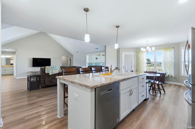 1063 Farmington Drive, Bluffton, IN 46714