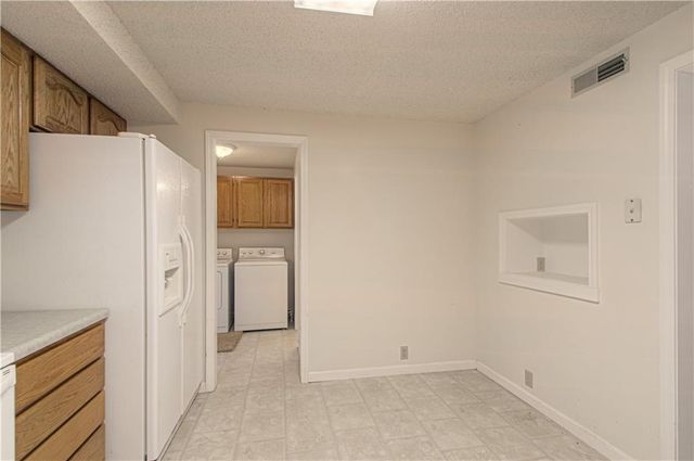 1261 SE Mill Street, Dearborn, MO 64439