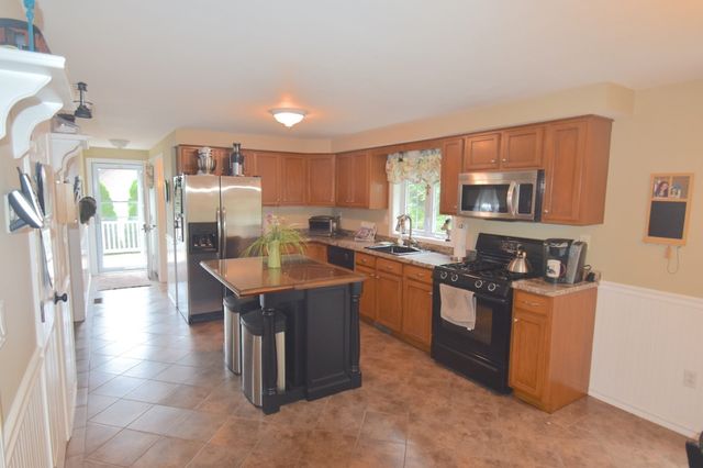 65 Photine Drive, Lowell, MA 01854