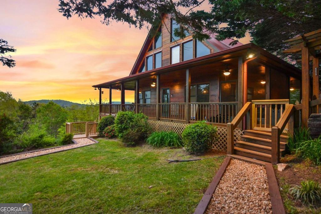 48 Lookout Drive, Blue Ridge, GA 30513
