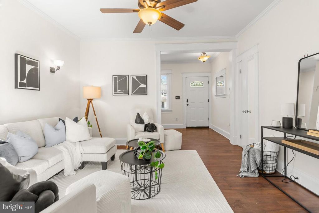 Image 2 of property listing at 3305 DEVONSHIRE DR, Baltimore, MD 21215