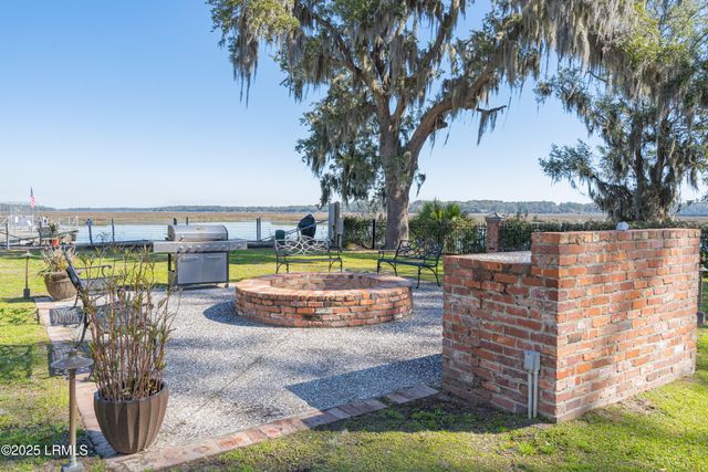 45 Battery Creek Club Drive, Beaufort, SC 29902