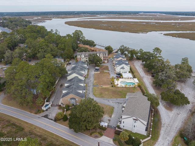 45 Battery Creek Club Drive, Beaufort, SC 29902