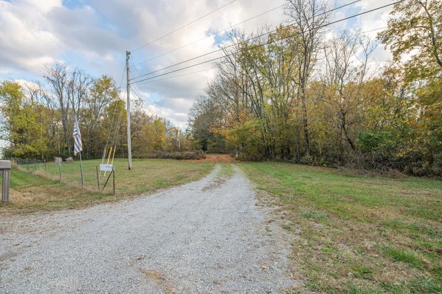 1916 Mack Benderman Rd, Culleoka, TN 38451