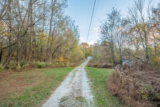 1916 Mack Benderman Rd, Culleoka, TN 38451