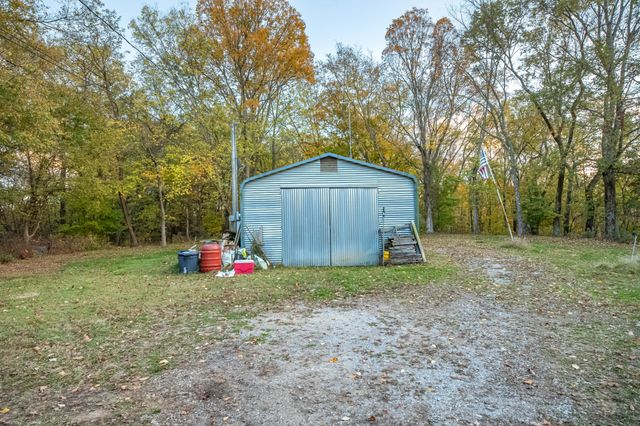 1916 Mack Benderman Rd, Culleoka, TN 38451