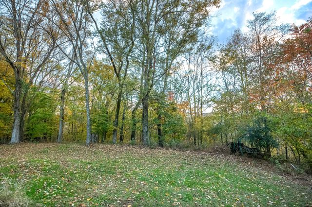 1916 Mack Benderman Rd, Culleoka, TN 38451