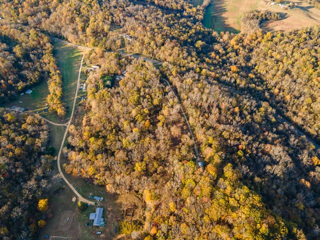 1916 Mack Benderman Rd, Culleoka, TN 38451