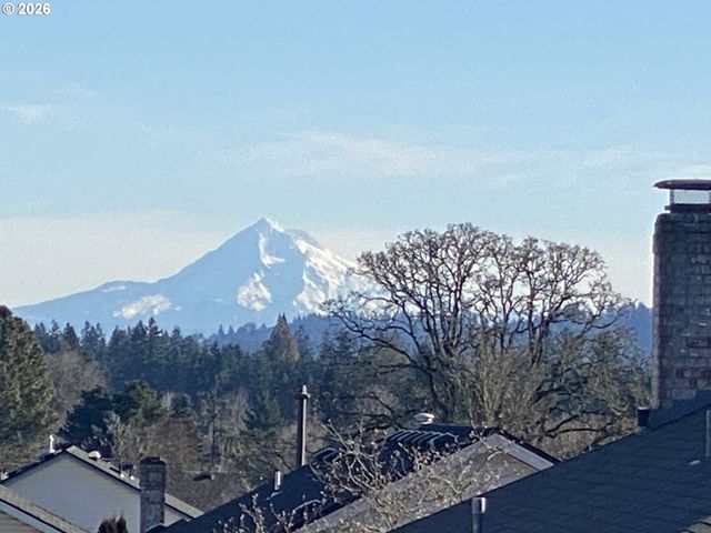 13055 Sw PEACHVALE St, Portland, OR 97224