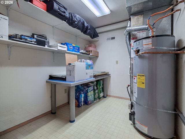 13055 Sw PEACHVALE St, Portland, OR 97224