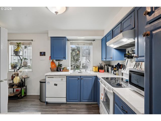 13050 Sw 17TH St, Beaverton, OR 97008