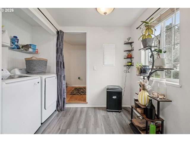 13050 Sw 17TH St, Beaverton, OR 97008