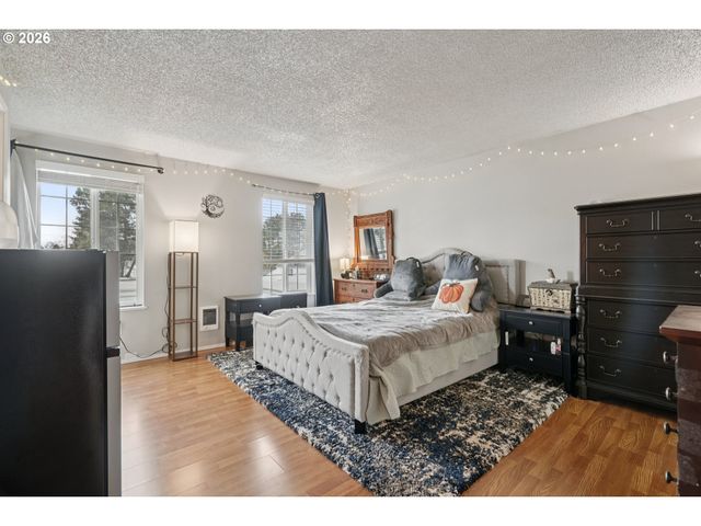 13050 Sw 17TH St, Beaverton, OR 97008