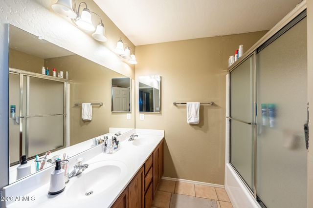 16015 N 30TH Street 103, Phoenix, AZ 85032