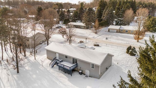 13781 Bayview Drive, Traverse City, MI 49684