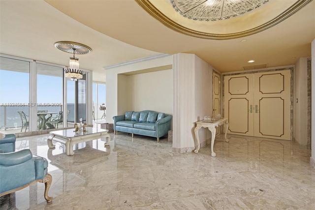 19111 Collins Ave 505, Sunny Isles Beach, FL 33160