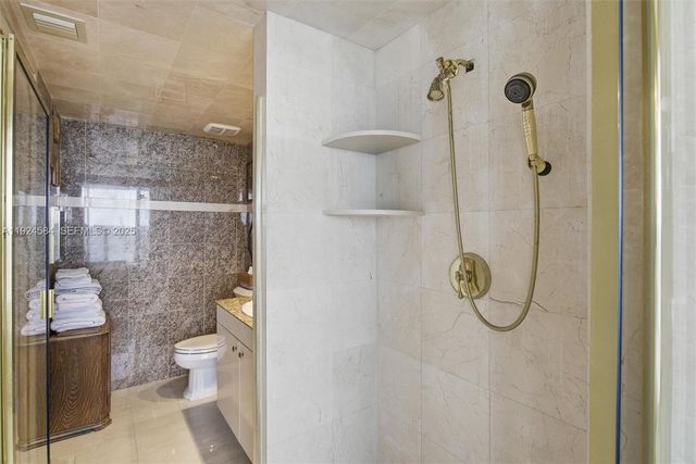 19111 Collins Ave 505, Sunny Isles Beach, FL 33160