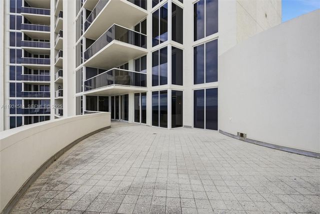 19111 Collins Ave 505, Sunny Isles Beach, FL 33160