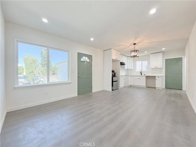 213 N Broadacres Avenue, Compton, CA 90220