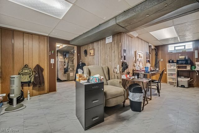 8023 Ivandale, Parma, OH 44129