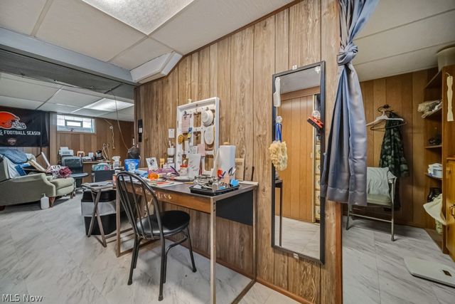 8023 Ivandale, Parma, OH 44129