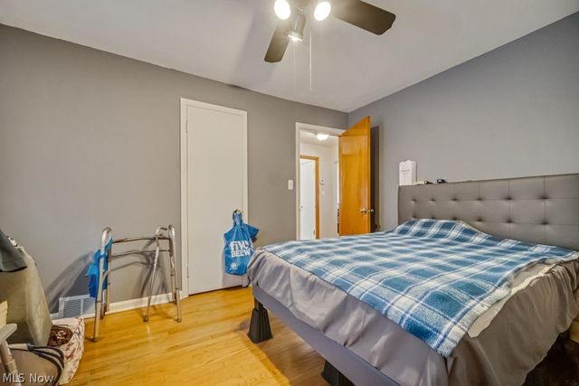 8023 Ivandale, Parma, OH 44129