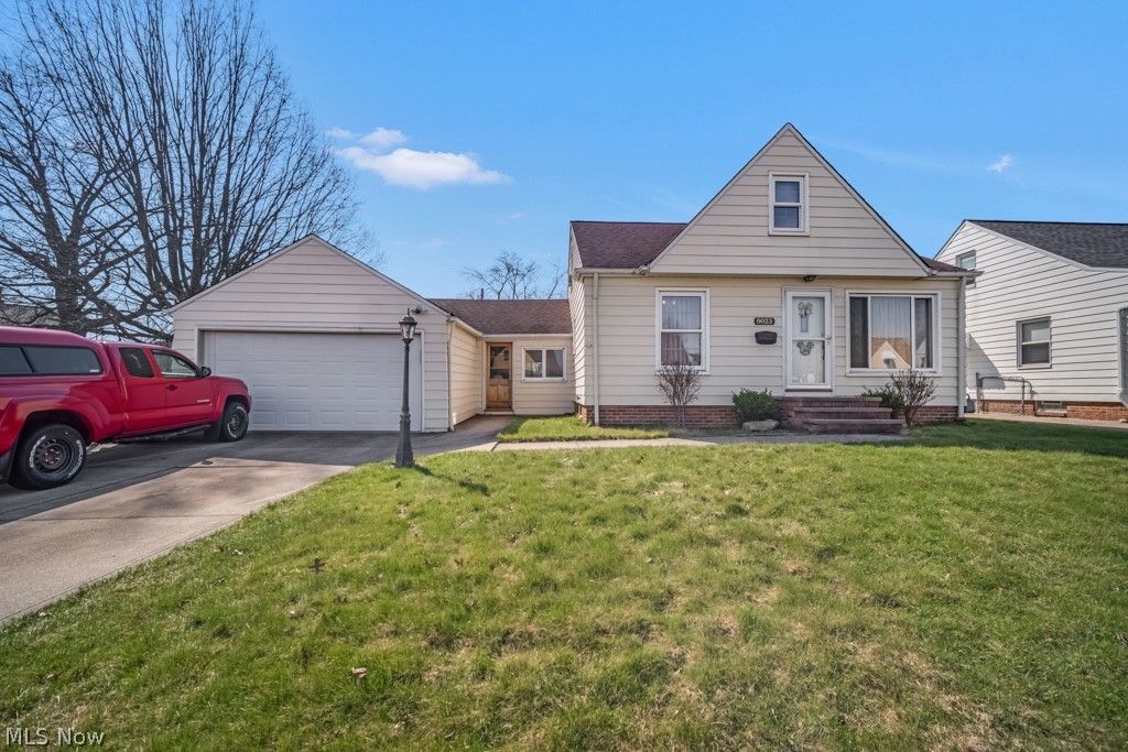 8023 Ivandale, Parma, OH 44129